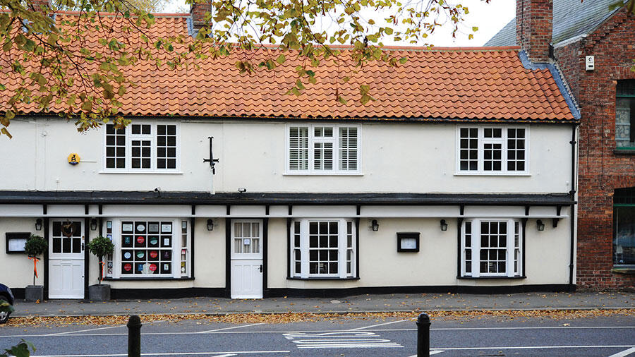 Magpies Restaurant & Rooms - Fine Dining, Horncastle